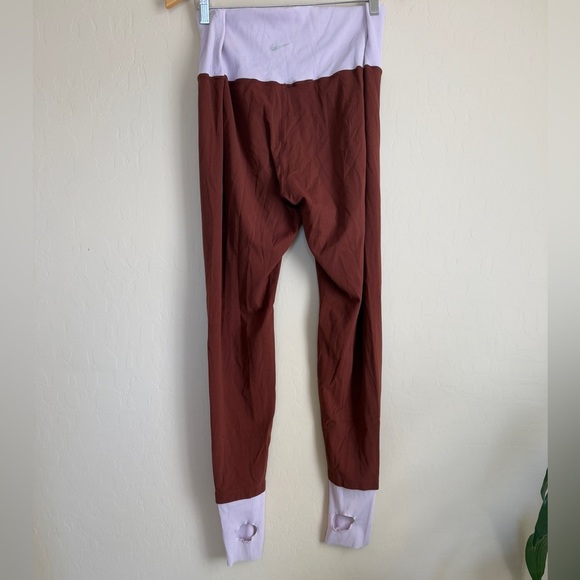 Nike Women’s High Rise Chocolate Brown Luxe Yoga Leggings Colorblock in Size XXL - Picture 7 of 13